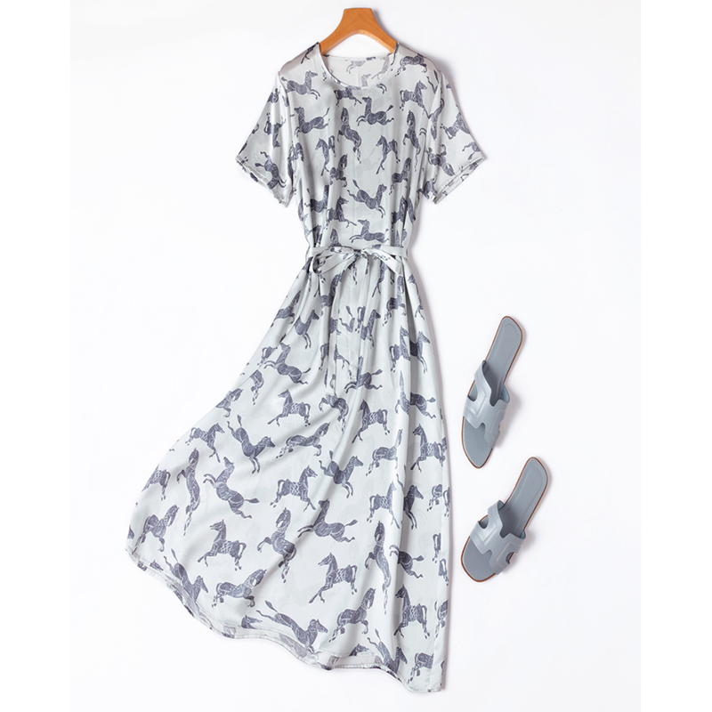 Abito Midi da Donna 100% Seta  - Lunge Line Horse recensione e prezzo